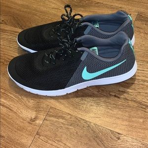 Nike Flex Experience RN 5 Running Sneakers